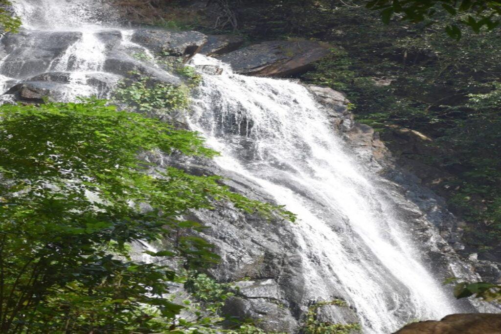 Miriglotah Waterfall,